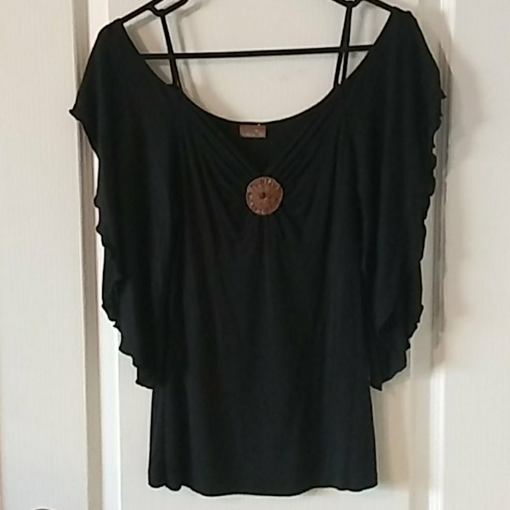 Beaded winged top